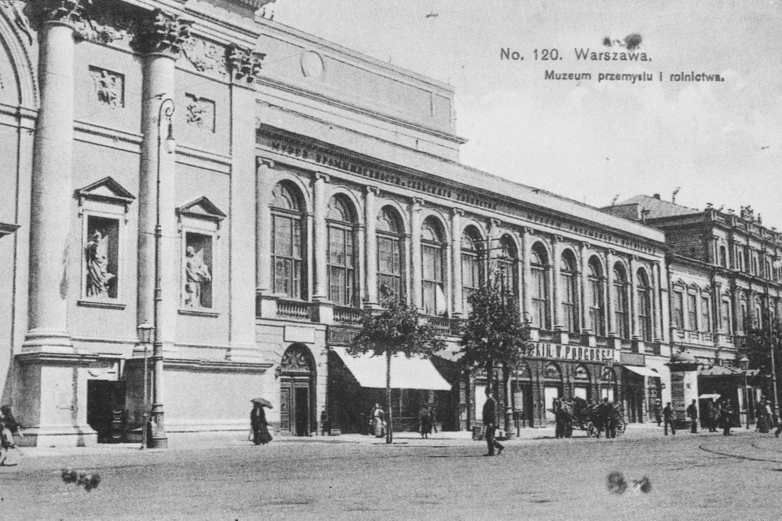 Будівля Музею промисловості та сільського господарства у Варшаві, де студенти Летючого університету відвідували таємні заняття, фото 1908 року.
