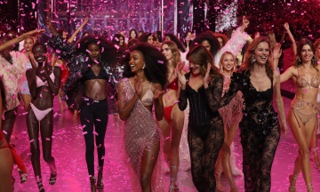 New York hosted the Victoriaʼs Secret Fashion Show for the first time since 2018