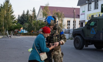 Sudzha under the control of the Armed Forces of Ukraine — in 14 pictures. Ukrainian military and Russian civilians in a frozen city