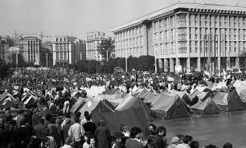 34 years ago, the student Revolution on Granite began in Kyiv. It won, but not completely. Event in archival photos