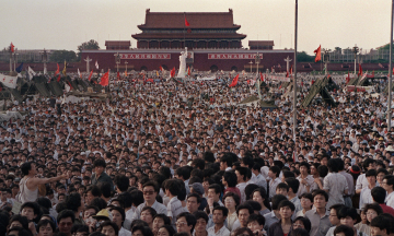 35 років тому студентський мітинг на площі Тяньаньмень переріс у мільйонний антиурядовий протест. Влада придушила його зброєю і танками. Згадуємо про «китайський майдан», який міг змінити країну