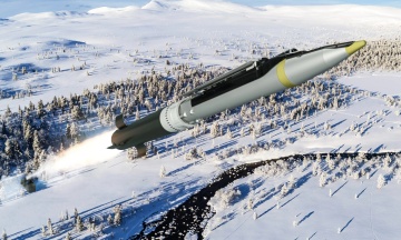 США вперше дали Україні далекобійну зброю — GLSDB. Це бомба-ракета (в прямому сенсі), але не мрія. Короткий експлейнер про крилаті бомби, якими ніхто не воював
