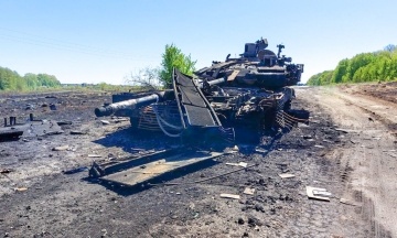 Russian troops lost at least 15 of their latest T-90M tanks in Ukraine