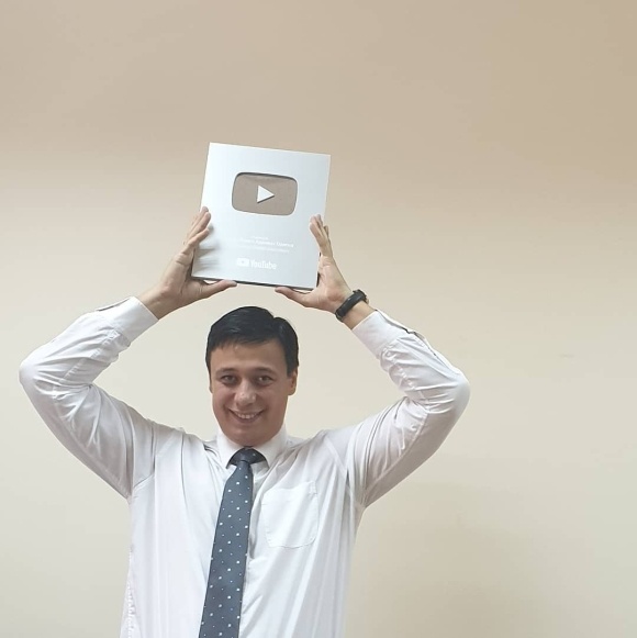 In October 2019, Nykyforchuk received a silver button from YouTube — his channel already had 100 000 subscribers.