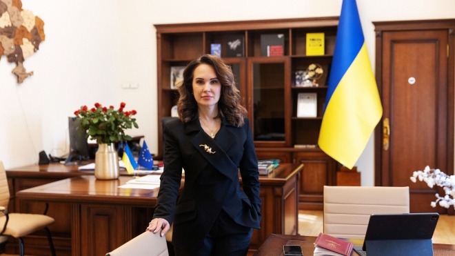 Ексзаступниця голови ОП Ірина Мудра підтвердила, що їй оголосили підозру, але не затримували. Вона готується до суду