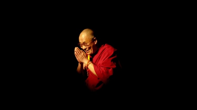 Китай шукає наступника Далай-лами, щоб остаточно підкорити тибетських буддистів, яких у країні більше за членів Компартії. Далай-лама планує всіх перехитрити. Переказуємо текст The Economist