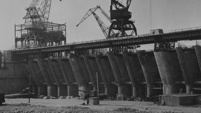 The Kakhovka HPP was supposed to become Stalinʼs experiment with nature, show the USA whoʼs who and impress Egypt. And, if something, it could be blown up. The last “great building of communism” — in archival footage