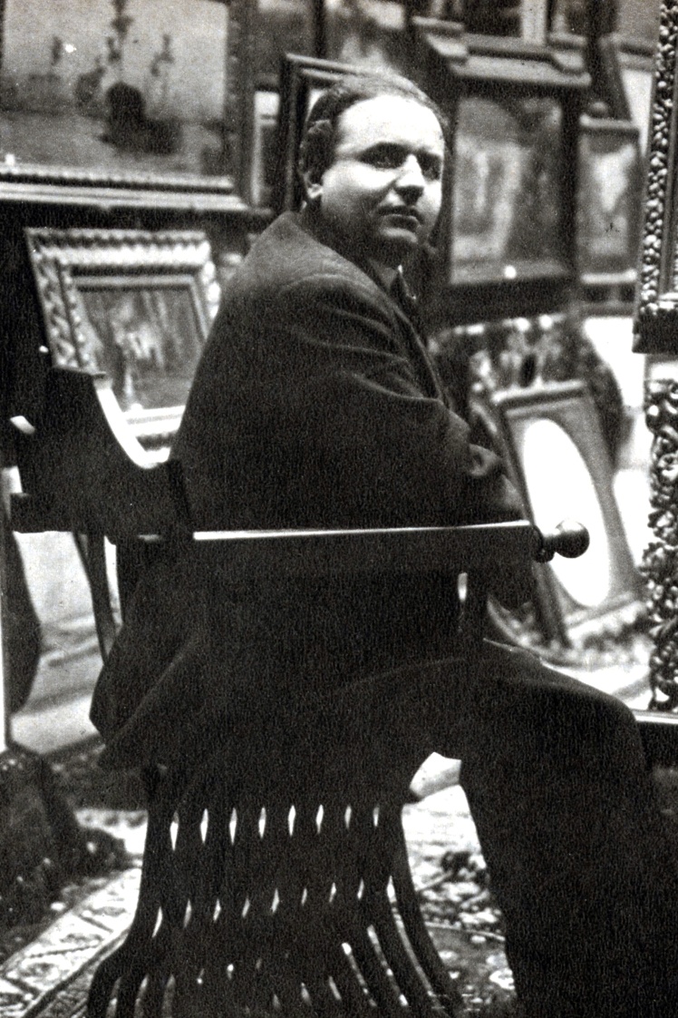 Альфредо Джері у своїй галереї у Флоренції, 1913 рік.