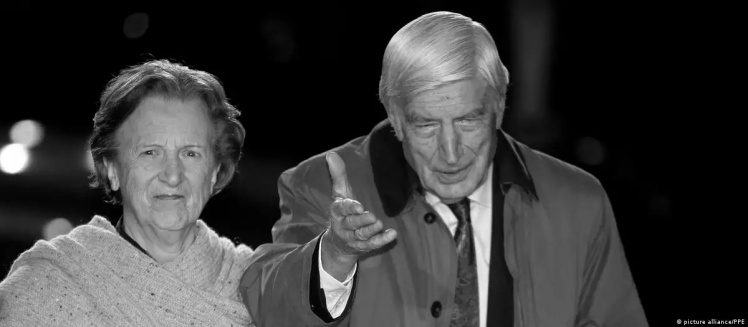 Колишній прем'єр-міністр Нідерландів Дріс ван Агт та його дружина Ежені Крекельберг.