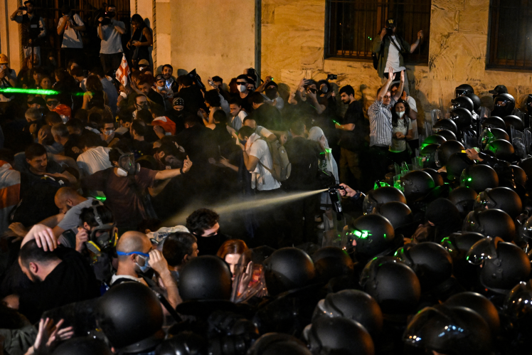 The police used a water cannon against protesters on the night of May 1, 2024.