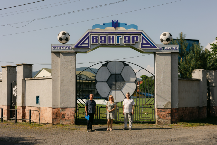 Стадіон «Авангард» це не лише футбольне поле, але й корти, поле для мініфутболу, 50-метровий басейн.