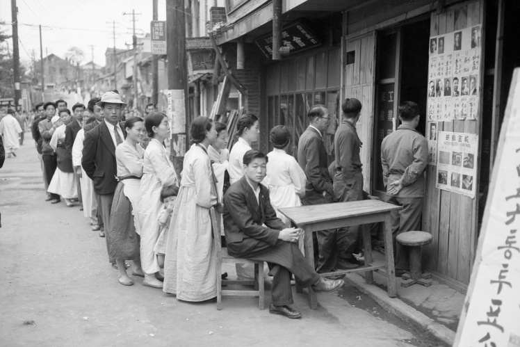 Voting under the auspices of the UN in South Korea, May 1948.