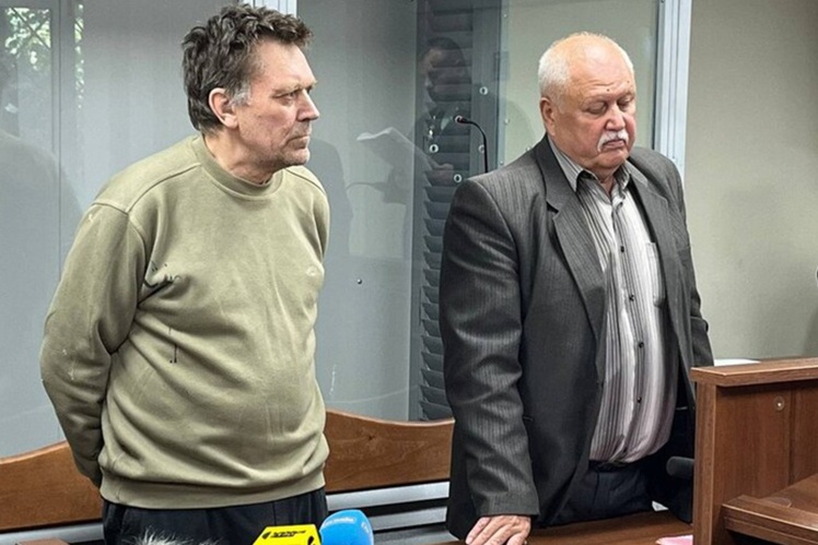 Сторож Вадим Мошкін (зліва) і його перший адвокат Віктор Шевчук.