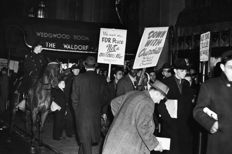 Protesters outside the hotel in New York where Churchill stayed, March 1946.