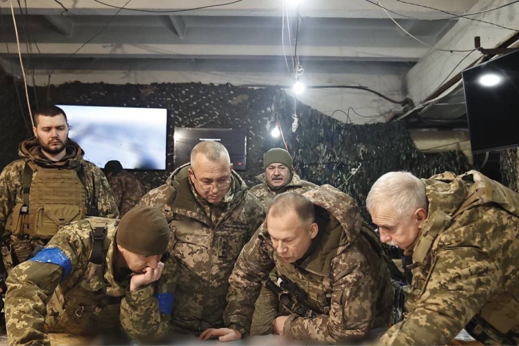 Олександр Сирський на позиціях військових у Соледарі, 8 січня 2023 року. Фото Міноборони України.