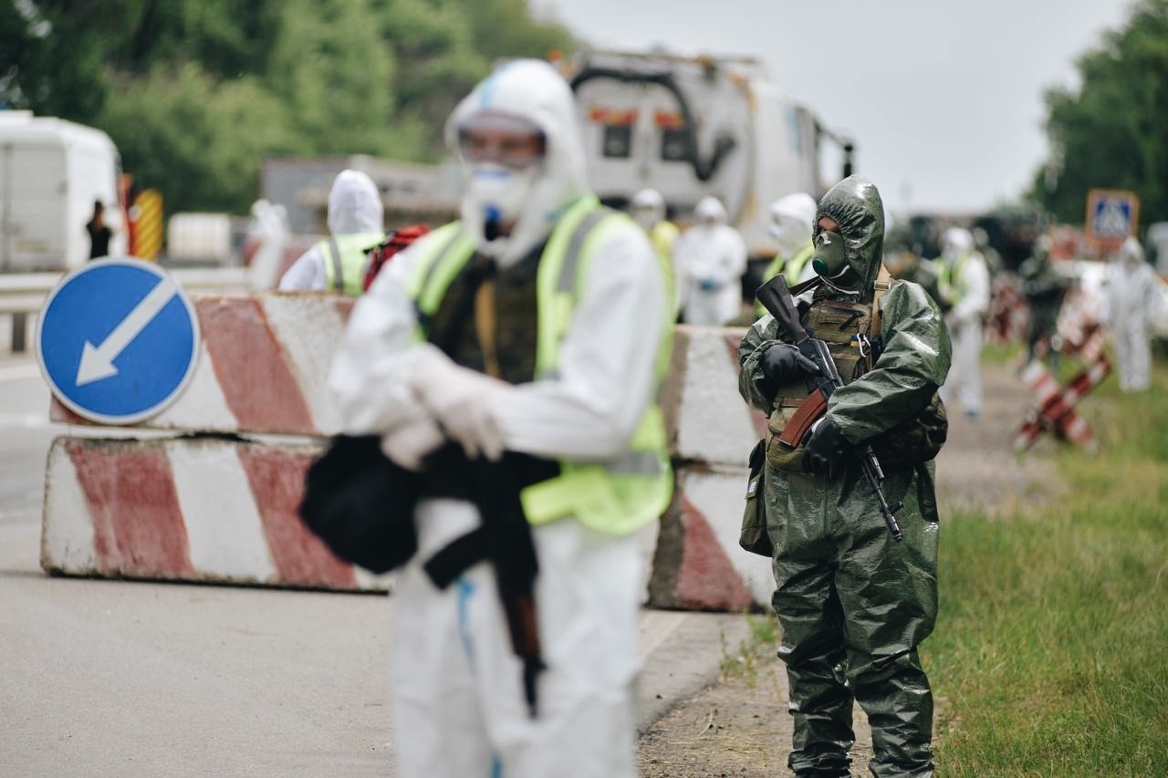 How Nikopol lives under daily shelling: a photo report