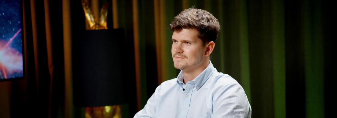 У помиральну яму не лягаємо, але й перемогу не святкуємо. Керівник військового відділу «Повернись живим» Владислав Урубков розповідає про ситуацію на фронті — велике інтервʼю 