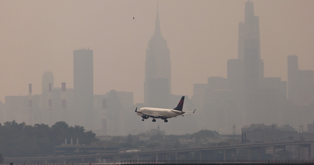 Media: Italy did not allow US planes flying to the Middle East to use its military base