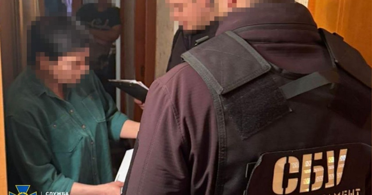 The SBU detained a Culture Ministry official who praised Putin and justified Russian aggression. The Ministry responded