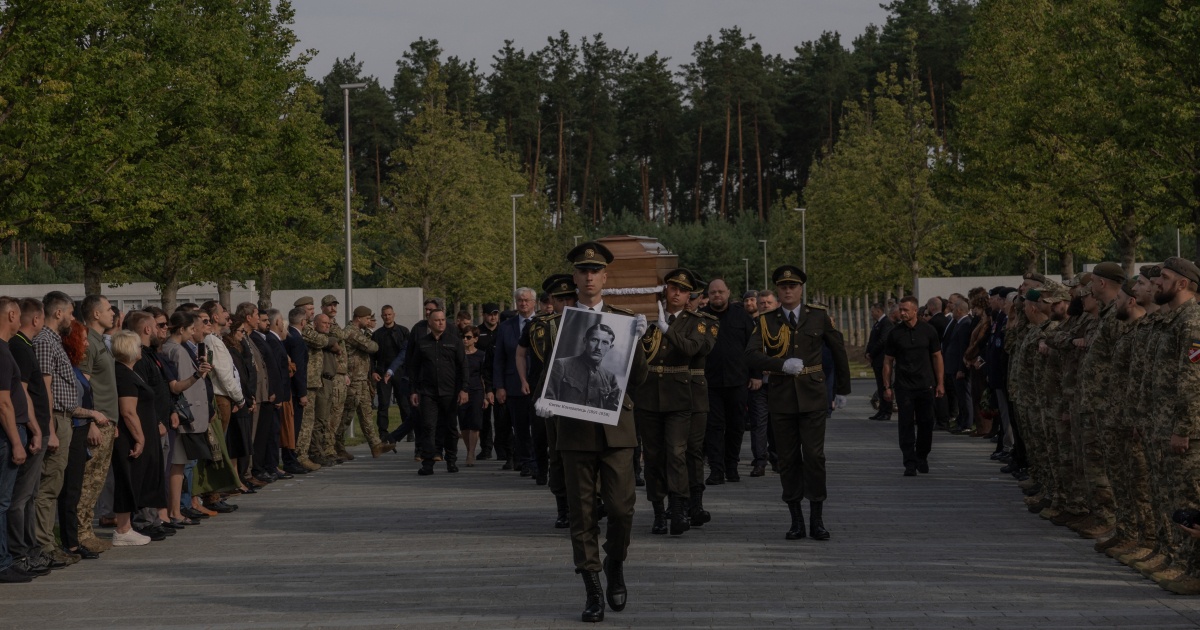 Лідера ОУН Євгена Коновальця перепоховали на меморіальному кладовищі