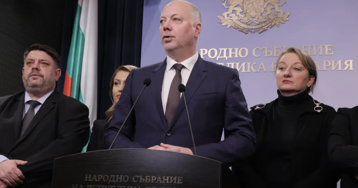 Bulgarian Prime Minister Zhelyazkovʼs government resigns amid mass protests