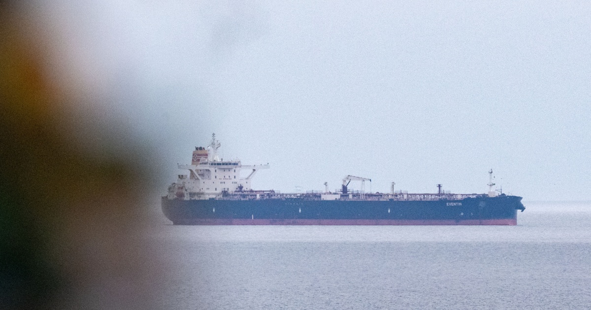 EU plans to strengthen the right to search ships to counter Russiaʼs shadow fleet