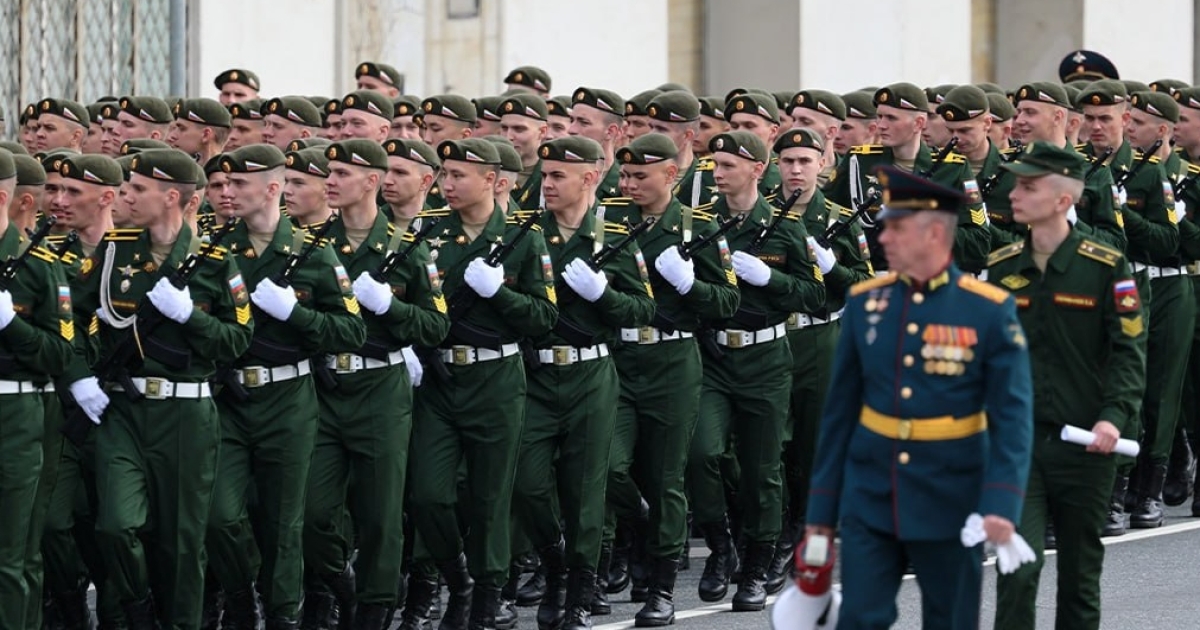A parade took place on Red Square in Moscow — without military equipment, with soldiers from the DPRK, and in just 45 minutes