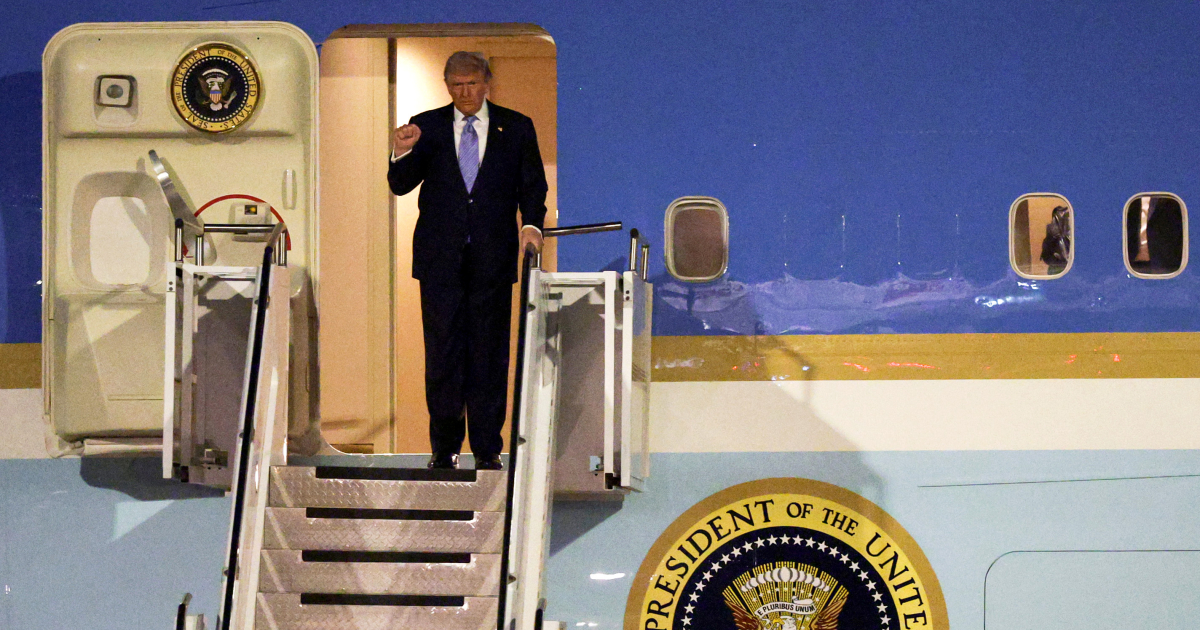Трамп прибув до Китаю вперше за девʼять років