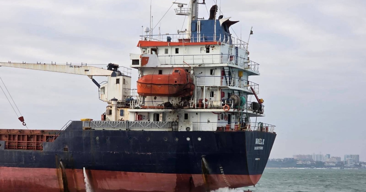 Russians attacked civilian ships in the Odesa region, one person was killed and one was injured