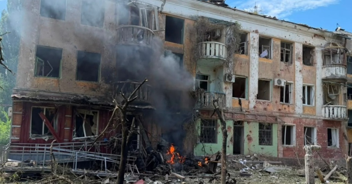 Russians hit Slovyansk, and also hit Dnipropetrovsk and Kherson regions — there are casualties