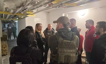 “A drone flew over my head”: Angelina Jolie talked about her trip to Mykolaiv and Kherson