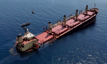 Trump says US will stop strikes on Houthis — they have reportedly agreed not to attack ships in the Red Sea