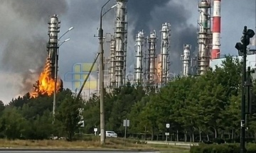 Українські дрони вдарили по нафтохімічному комплексу у Тюменській області — за 2 000 км від кордону