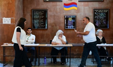 Parliamentary elections have started in Armenia amid pressure from Russia over the countryʼs pro-European course