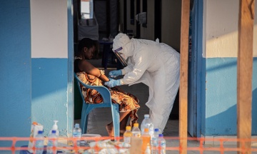 France reports first case of Ebola infection