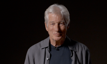 “I am your brother.” Hollywood actor Richard Gere addressed Ukrainians on the occasion of Independence Day and read a poem by Yuriy Izdryk