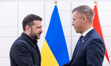 Зеленський і Мадяр уперше офіційно зустрілися в Брюсселі (доповнено)