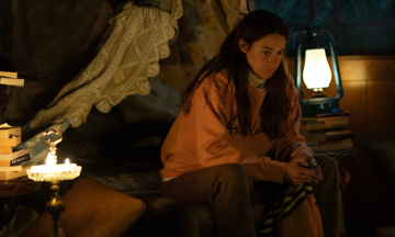 Що подивитися у вихідні. «Бріджертони»! А також продовження серіалу «Монарх: Спадщина монстрів» з Куртом Расселом та епічний бойовик про піратів