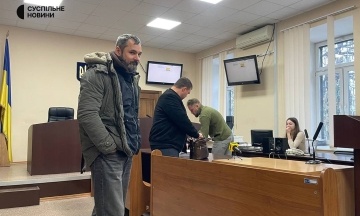 Режисера Андрія Білоуса триматимуть під вартою — його підозрюють у сексуальному насильстві над студентками