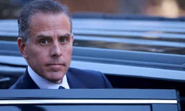 Син Байдена викликав синів Трампа на поєдинок у клітці