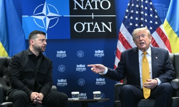 «Мені пташка нашептала, що ми дамо українцям право робити Patriot». Головні заяви із зустрічі Трампа і Зеленського