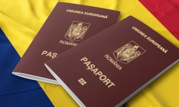 Le Monde: Russians massively obtain Romanian passports using forged documents and use data of deceased Ukrainian soldiers
