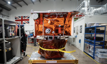 Британська компанія запустила в космос мініфабрику для виробництва напівпровідників, щоб використовувати їх на Землі