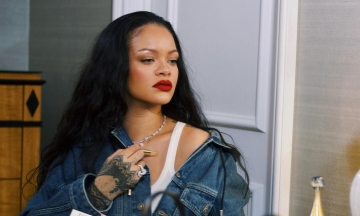 Rihannaʼs house was shot at in Los Angeles while she was there