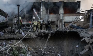 У Києві вже сім загиблих і 90 постраждалих від масованої нічної атаки Росії (оновлено)