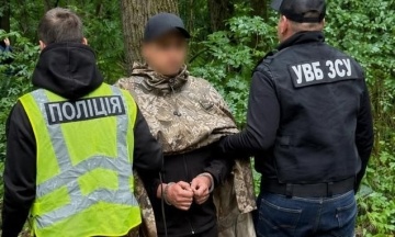 Екскомандиру 155 ОМБр оголосили підозру у викраденні та вбивстві двох цивільних. Інших фігурантів затримали