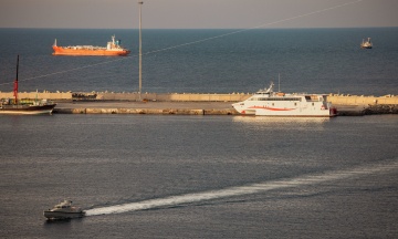 Британія збирає 35 країн на переговори про розблокування Ормузької протоки. США не буде