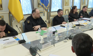 Oil prices, negotiation dates, and road repairs. Key points from Zelensky and the Cabinet of Ministersʼ briefing