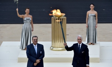 Італія отримала олімпійський вогонь для зимових ігор