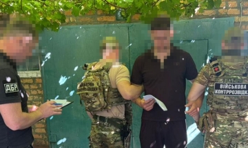 Нацгвардійця, якого підозрюють у катуванні українських полонених у російській колонії, взяли під варту